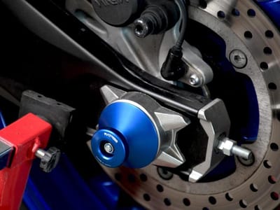 Voetsteunen Motor - Motorsteunen Rearsets - Rijcomfort Verbeteren - Voertuigspecifieke Pasvorm - 2013-2024 - Zwart