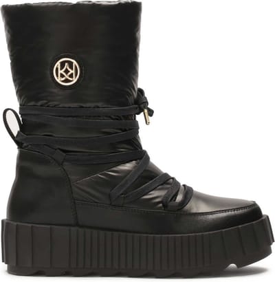 Insulated black snow boots with slip-on upper