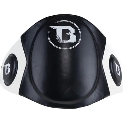 Booster PRO BP Buikbeschermer Belly Pad – Zwart/Wit – High‑Quality Synthetic Leather Trainer Protector voor Kickboksen & Muay Thai -
