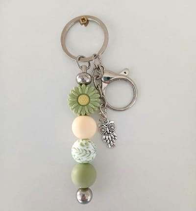 Sleutelhanger, tashanger met kralen | groen| bloem | uil