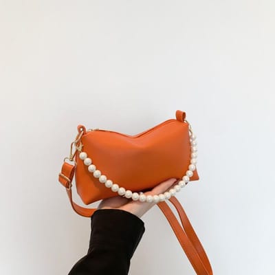 Petit sac à bandoulière carré simple et tendance avec chaîne en perles, texture unie, pour femme, design de niche, printemps et été orange