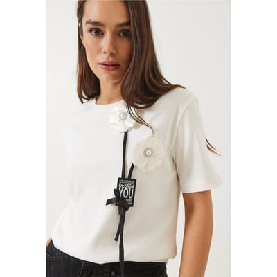 Geprinte Crew Neck T-shirt met Accessoire Detail