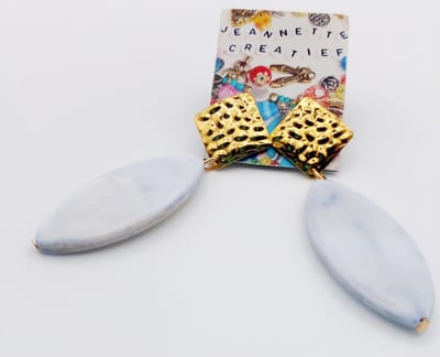 Jeannette-Creatief® - Shell - IJs Blauwe Ellips - Oorstekers - Oorbellen - Oorbellen Dames - Oorhangers - Schelpen oorbellen