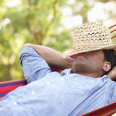 Hangmat met spreidstang - Lounge bed - Ontspannen in de tuin - Inclusief haken en tas - 200x140 cm