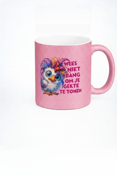 Grappige Mok met Tekst 'Wees Niet Bang Om Je Gekte Te Tonen' – Gekke Kip – Glitter Mok Roze – Cadeau Vriendin Collega – Keramiek 330 ml