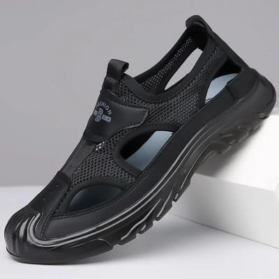 Herenschoenen Zomer Ademend Holle Mesh Sandalen Nieuwe Mode Veelzijdige Schoenen met Zachte Zool Dagelijkse Lichtgewicht Antislip Sandalen 44 black