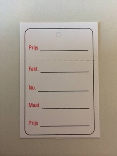 Hangetiket 40x60mm - zwart met rood bedrukt - 1000 stuks losse hangkaartjes in 1 doos - confectielabel/hangkaartje/prijslabel/prijskaartje/hanglabel/textiellabel