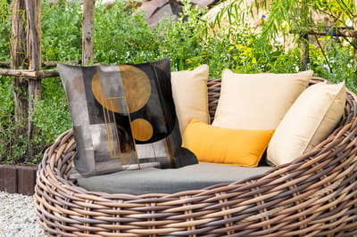 Sierkussen Buiten - Abstract - Goud - Zilver - Vormen - Aesthetic - Modern - 60x60 cm - Weerbestendig