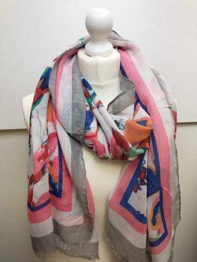 Lange dames sjaal Marina gebloemd motief grijs wit roze blauw groen rood oranje