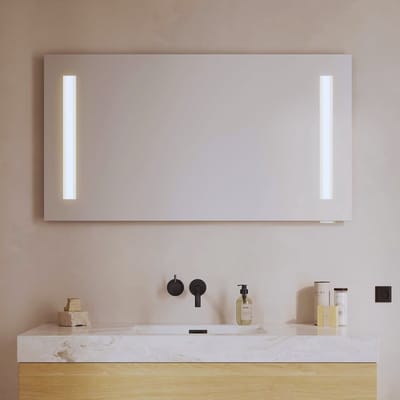 Vierkante Badkamerspiegel Met Verlichting En Stopcontact - 120 x 65 Cm - LED-Spiegel Met Twee LEDstrips
