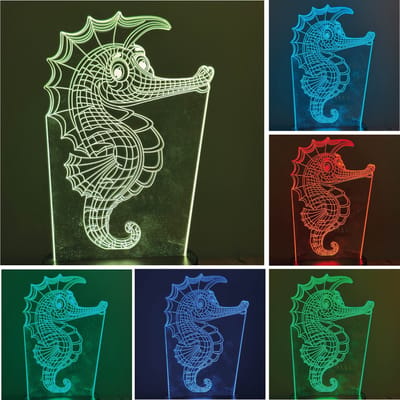 Klarigo® Nachtlamp - 3D LED Lamp Illusie – 16 Kleuren – Bureaulamp – Zeepaardje - Zee - Zomer - Sfeerlamp – Nachtlampje Kinderen – Creative lamp - Met afstandsbediening