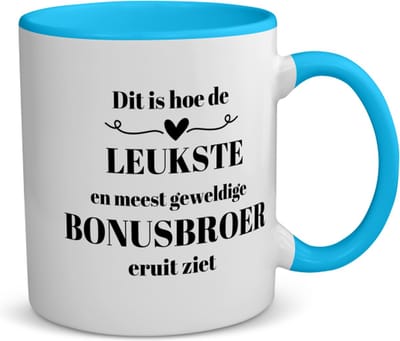 Akyol - dit is hoe de leukste en meest geweldige bonusbroer eruit ziet koffiemok - theemok - blauw - Broer - meest leukste bonusbroer - verjaardag - cadeautje voor broer - broer artikelen - kado - geschenk - 350 ML inhoud