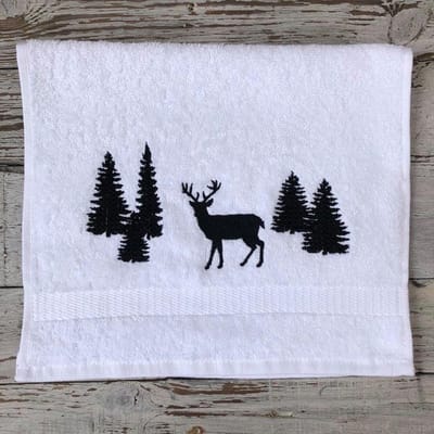 Gastendoekje - Kerst - Hert dennenbomen - Wit - Zwart - Geborduurd