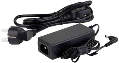 NUX NAD15/2500 voeding – 15V 2500mA, tip negatief