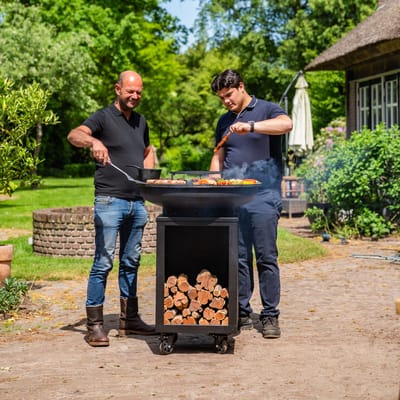 RJRoyal Living BBQ Plancha Grill Hermano XXL Blackline - Met pook en houtopslag Ø80cm 8mm