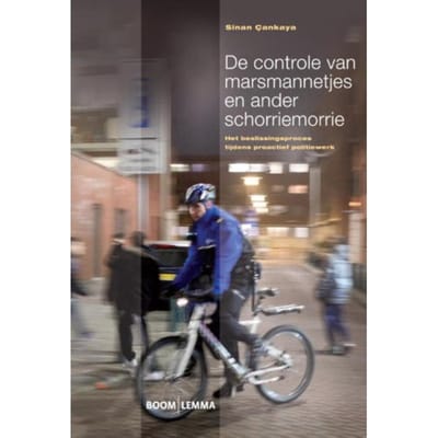 De Controle Van Marsmannetjes En Ander Schorriemorrie - Sinan Cankaya