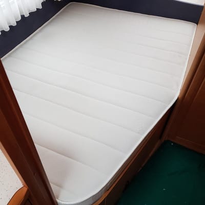 Luxe koudschuim Matras HR55/HR60 voor Hobby UFE560, ULA560 en KMFE560 17cm met Bamboe stoffering.