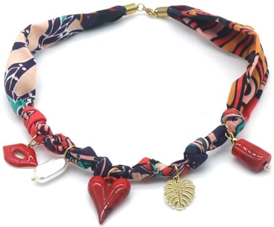 Ketting - stof - met RVS charms - 40-45cm - dames - sieraden - elegant - trendy - cadeau