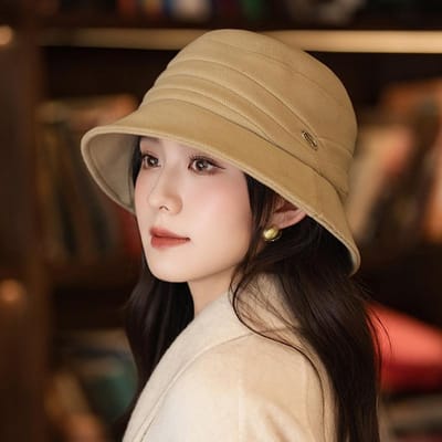 Chapeau de pêcheur plissé rétro polyvalent de style japonais, chapeau d'automne et d'hiver pour femmes, chapeau bucket chaud, chapeau de bassin coupe-vent d'extérieur average size brown