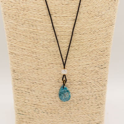 Koordketting met edelsteenhanger - Howliet druppelvormige hanger