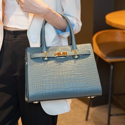 Grand Sac Luxe Léger Niche Haut de Gamme Motif Crocodile Sac Cabas Grande Capacité Polyvalent Commuter Sac Épaule Femmes gray