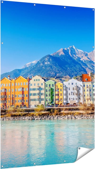 Gards Tuinposter Gekleurde Huisjes in Innsbruck, Oostenrijk - 120x180 cm - Tuindoek - Tuindecoratie - Wanddecoratie buiten - Tuinschilderij