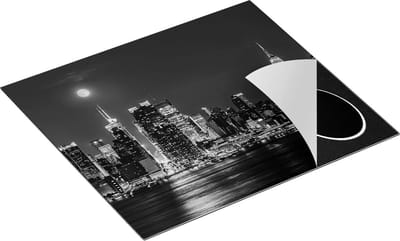Chefcare Inductie Beschermer Verlichte Skyline van New York met Volle Maan - Zwart Wit - 60x50 cm - Afdekplaat Inductie - Kookplaat Beschermer - Inductie Mat
