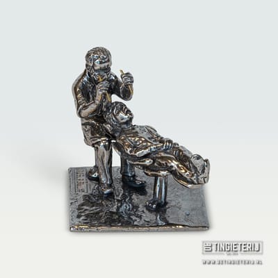 Beeldje Tandarts - Luxe geschenk - jubileum tandarts - cadeau tandartspraktijk - beroepen beeldje - Ambacht