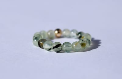 Bixorp Gems Edelsteen Ring van Prehniet - 4mm Kralen Ring - Cadeau voor haar