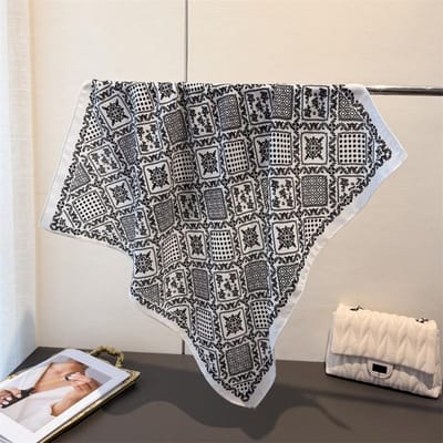Luxe Retro Visgraat Katoen en Linnen Kleine Sjaal Imitatie Fluweel Turban Sjaal Zonbescherming Sjaal Dames 68x68cm gray