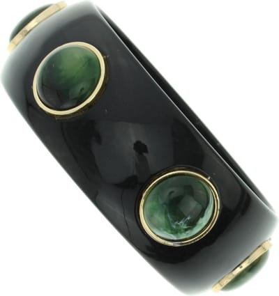 Behave - Zwarte bangle met groene details - statement stijl - 21,5 cm