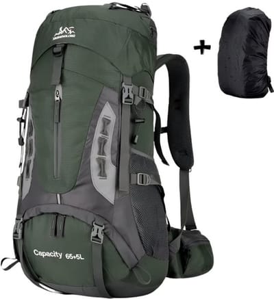 CarryQuest® - 70L Hiking Backpack - Lichtgewicht Nylon Camping Rugzak met Regenhoes - Drinksysteem - Schoenenvak - Ademend Rugpaneel - 33x24x70 cm - Groen