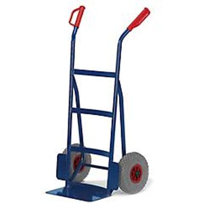 Steekwagen met gebogen achterkant en gebogen laadvlak, draagvermogen 250 kg, banden van massief rubber