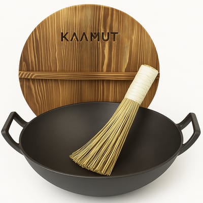 KAAMUT® Professionele Wadjan Wokpan Ø36 cm in Gietijzer – Indonesische Wok – Inclusief Massief Houten Deksel & Bamboe Wokborstel – Geschikt voor Alle Warmtebronnen – PFAS-vrij