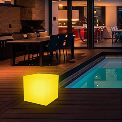 LED Solar Tuinlamp met 16 Kleuren en Afstandsbediening - Dimbare Sfeerlamp voor Binnen en Buiten - Weerbestendige Solar Kubuslamp 50 cm