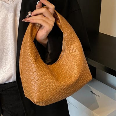 Sac Tissé Haut de Gamme Automne et Hiver Nouveau Rétro Sac Sous l'Aisselle Femmes Ins Niche Texture Sac à Main Épaule brown