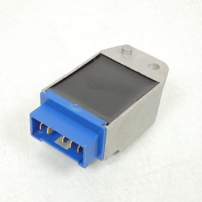 Teknix spanningsgelijkrichter voor Derbi 50 Senda Sm X-Race motoren na 2008 Gloednieuw