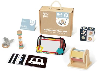 BusyKids Montessori 0-6 Maanden Play Box - Houten Set Baby - Kraamcadeau - Educatief Speelgoed 18-Delig - Incl. Bijtring, Kubus & Sensorische Kaarten