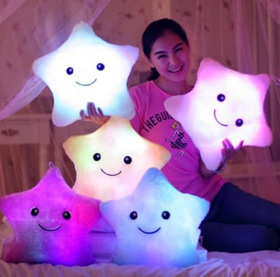 Nachtlamp knuffel Ster Roos kussen met LED verlichting 32cm Veilig nachtlampje