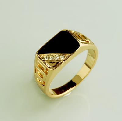 Goudkleurige zegelring heren zwarte steen ring maat 7 18K vergulde ring geometrische zegelring statement ring met steendetail klassieke heren ring
