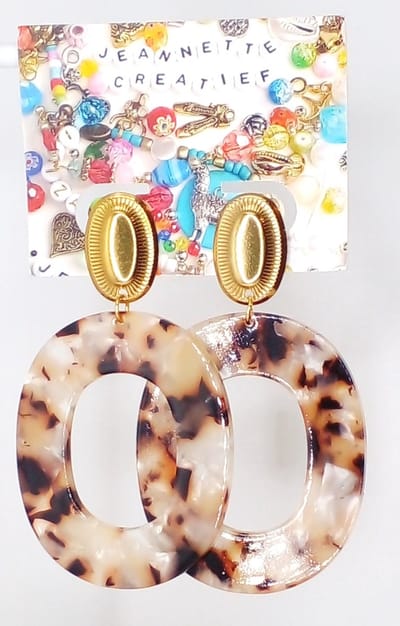 Jeannette-Creatief® - Resin – Bruin Beige Goud - Chocolade - Chocoladebruin - Resin Oorbellen – Leopard - Oorbellen Bruin - Gouden Oorbellen - Oorbellen – Oorhangers - Oorbellen dames - Oorknoppen - Mocha Mousse - Tortoise