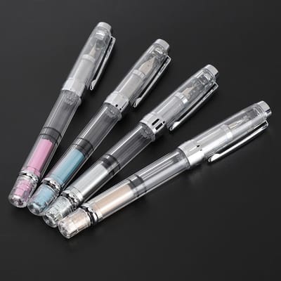 Dailygoods- Vulpennen Set van 4 - Transparante Antislip Pen - Fijne 0,5 mm Penpunt - Duurzaam Kunststof/Roestvrij Staal - Schrijflengte 600-800 m - Schrijfpennen