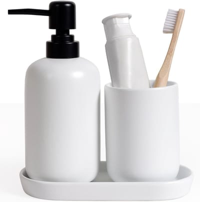 Witte 3-delige keramische badkameraccessoires set, inclusief zeepdispenser, tandenborstelhouder en opbergtray, perfect voor een stijlvolle badkamerdecoratie