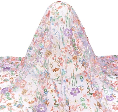 Dailygoods- Kantstof 1,8 m x 160 cm - Kleurrijk met Bloemenborduurwerk - Netstof - Franse Kantversiering - Bruiloftsfeesten - Jurken/Gordijnen - Tule