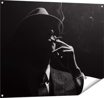 Gards Tuinposter Man met Hoed Rookt een Sigaar - 100x80 cm - Tuindoek - Tuindecoratie - Wanddecoratie buiten - Tuinschilderij