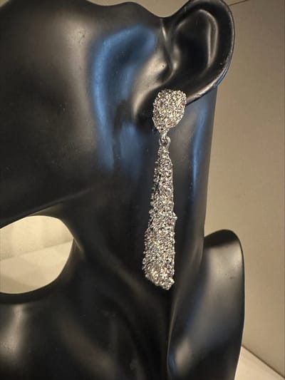 Lange druppel oorbellen | Make up | Parfum | Moederdag | Verjaardagscadeau| Cadeautje| Valentijnsdag| Kado | sieraden | vaderdag | oorbellen | oorsieraden