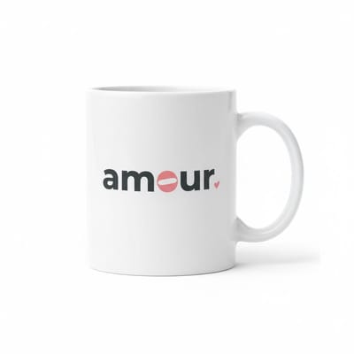 Minimalistische Liefde Tekst Mok 330 ml – “Amour” – Elegante Keramische Koffie- en Theemok met Romantisch Design