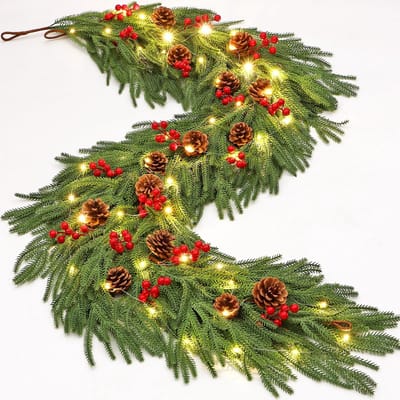 Dailygoods - Norfolk Kerstslinger met verlichting, kunstdennenslinger, kerstdecoratie, voor binnen en buiten, rode bessen, decoratieve slinger voor huisdeur, trap, open haard, 2 stuks