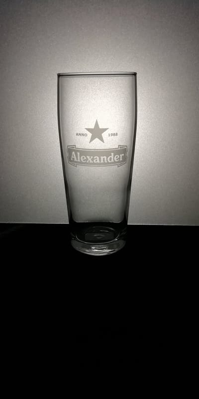 Bierglas - bierfluitje - naam - bierfluitje met naam - cadeau - uniek cadeau - Verjaardag - gravering - vriendschap - naam gravering - glas - glas cadeau