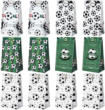 Allecto - Papieren voetjes - Cadeauzakjes - Voetbalthema - 12 stuks - Kinderfeestjes - Inclusief stickers - Geschikt voor Kerstmis en Halloween